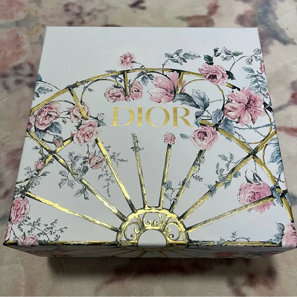 Dior Pink and Gold Floral Box - Picture 2 of 7